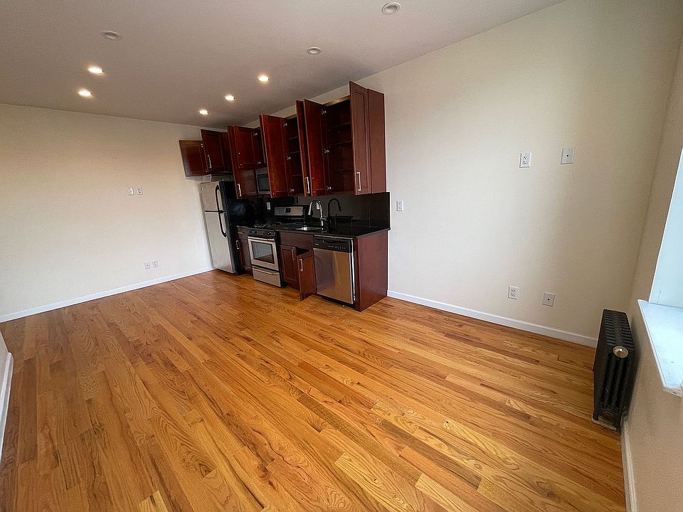 1st image of 29-06 21st Ave #4C