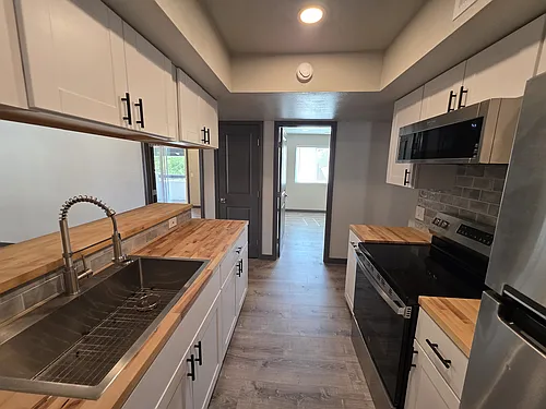 3046 E Marconi Ave #204 Photo 1