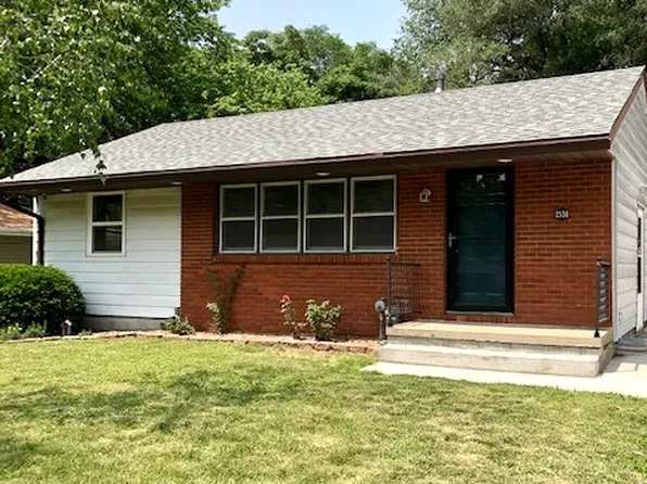 2538 E Sheridan Ave, Des Moines, IA 50317