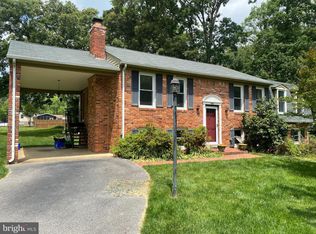 9318 Woodland Rd, Pomfret, MD 20675