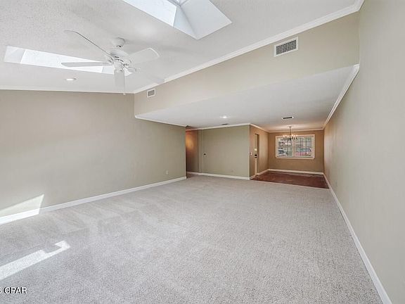 5th image of 1025 W 19th St APT 2A