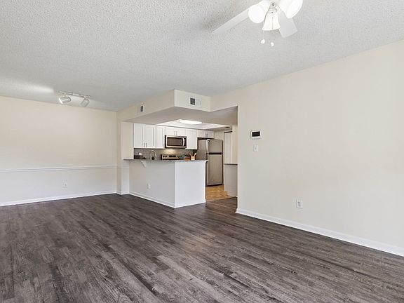 5th image of 2111 Brandywine Rd #525