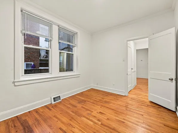 334-38 Lombard St #113, Philadelphia, PA 19147