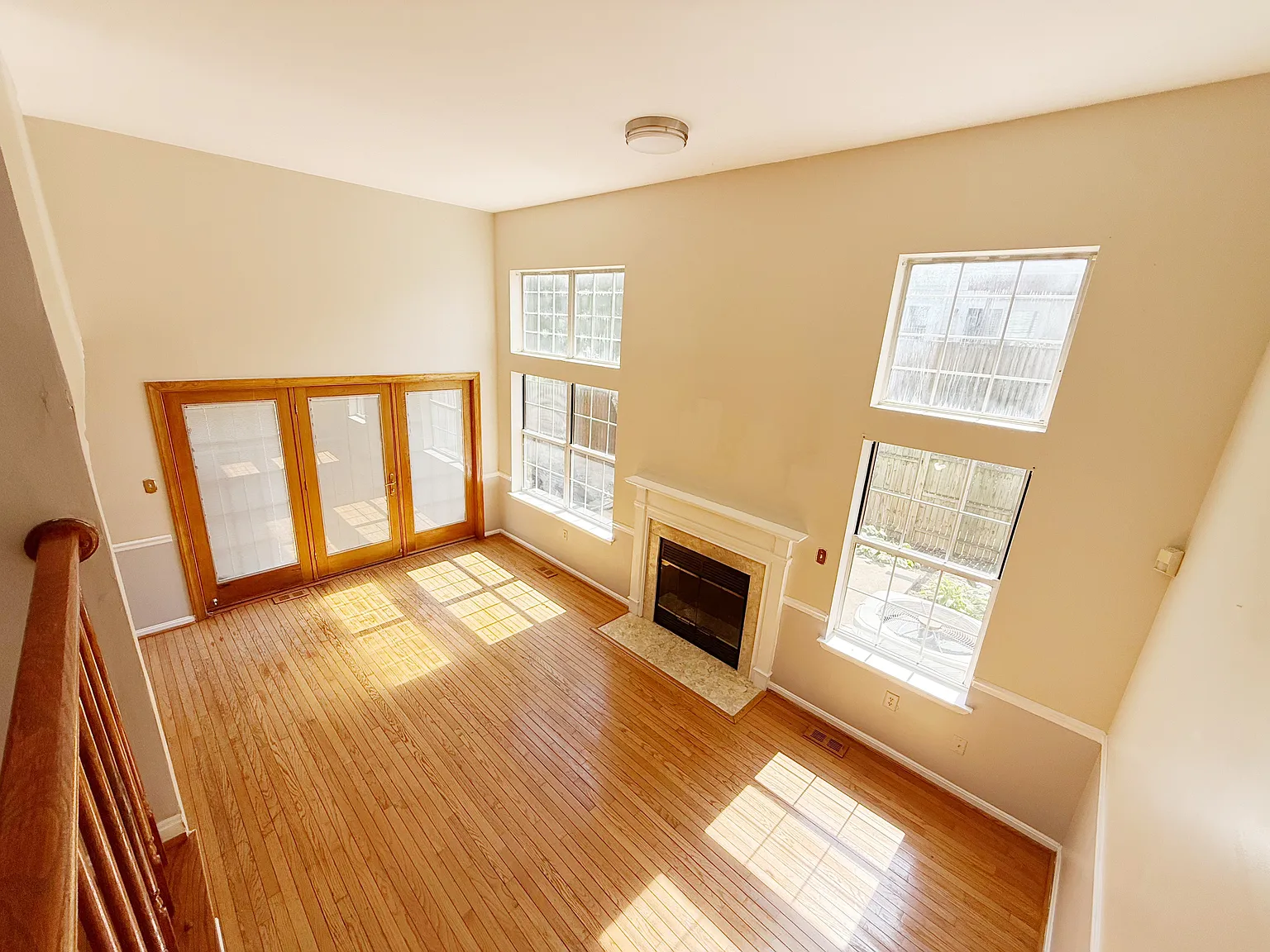 3 bed, 1807 sqft, $3,400 — Photo 2