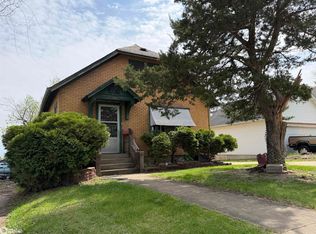 714 S 4th St, Burlington, IA 52601