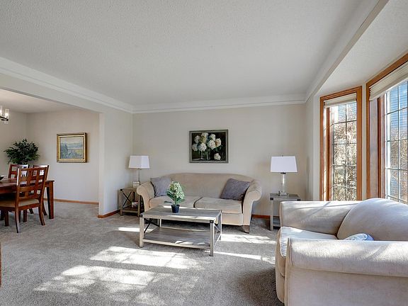3rd image of 13485 Dahlia Ct