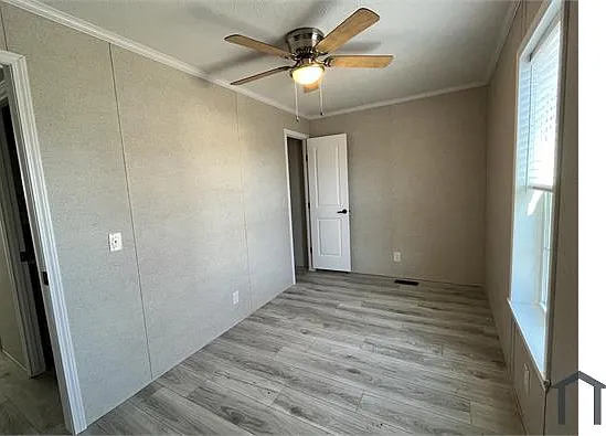 12 Eagle Ave — Photo 11