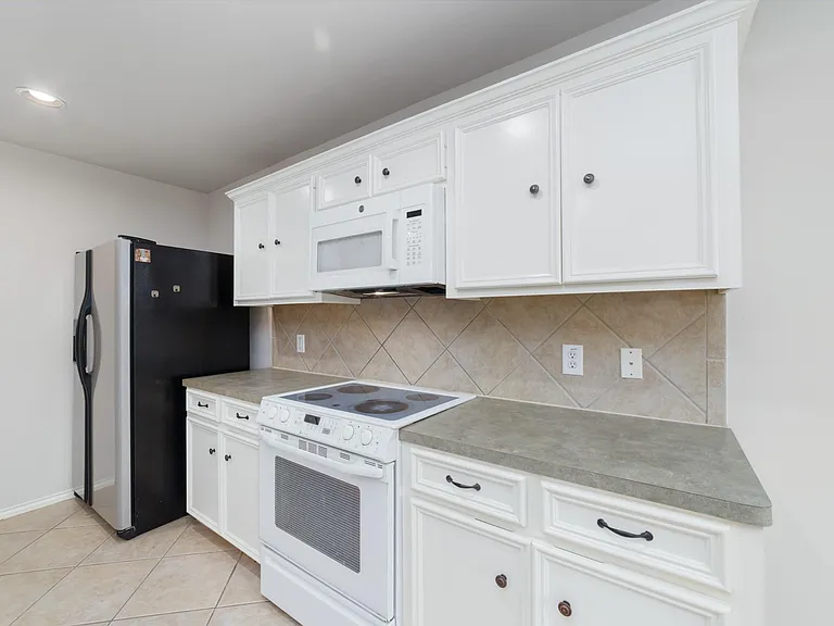 20527 Port Bishop Ln — Photo 13