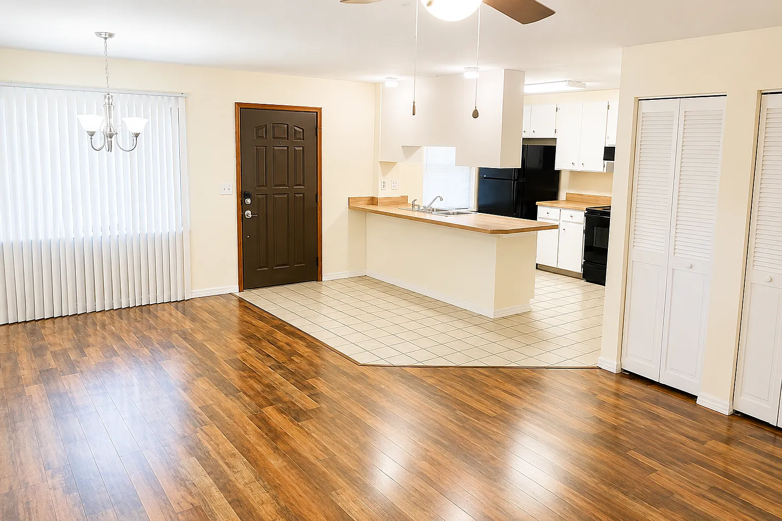 1673 Spring Garden Ct — Photo 2