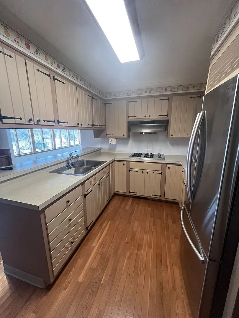 2 Bedroom House Available in Fulton — Photo 3