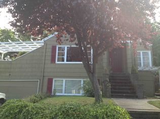 9518 4th Ave NE, Seattle, WA 98115