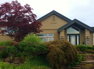 9346 Vineyard Crst, Bellevue, WA 98004