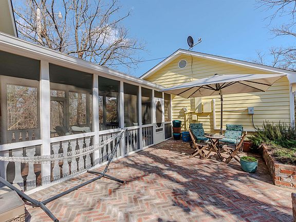 3rd image of 16725 Highway 300