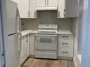 11688 98a Ave #1A, Surrey, BC V3V 2K9