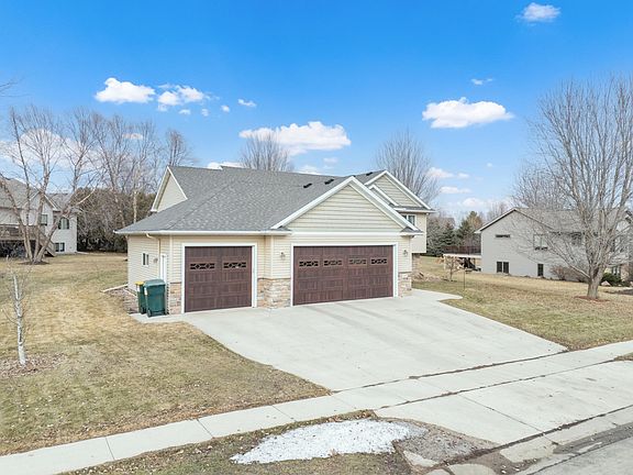 3rd image of 2359 Scenic Point Dr SW