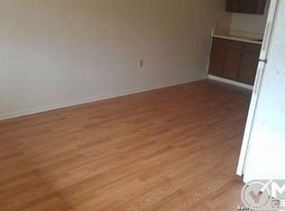 706 Stratton St APT 203, Seguin, TX 78155