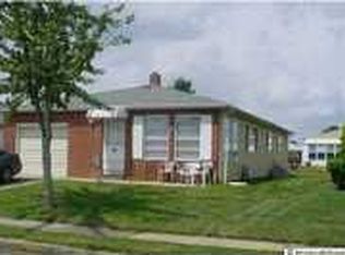 12 Boca Raton St, Toms River, NJ 08757