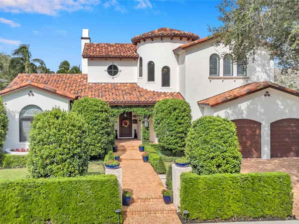 915 SE 10th St, Fort Lauderdale, FL 33316