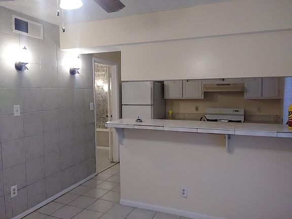Dining room looking into kitchen