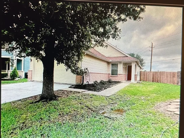 6738 Green Pear Ln, Houston, TX 77049