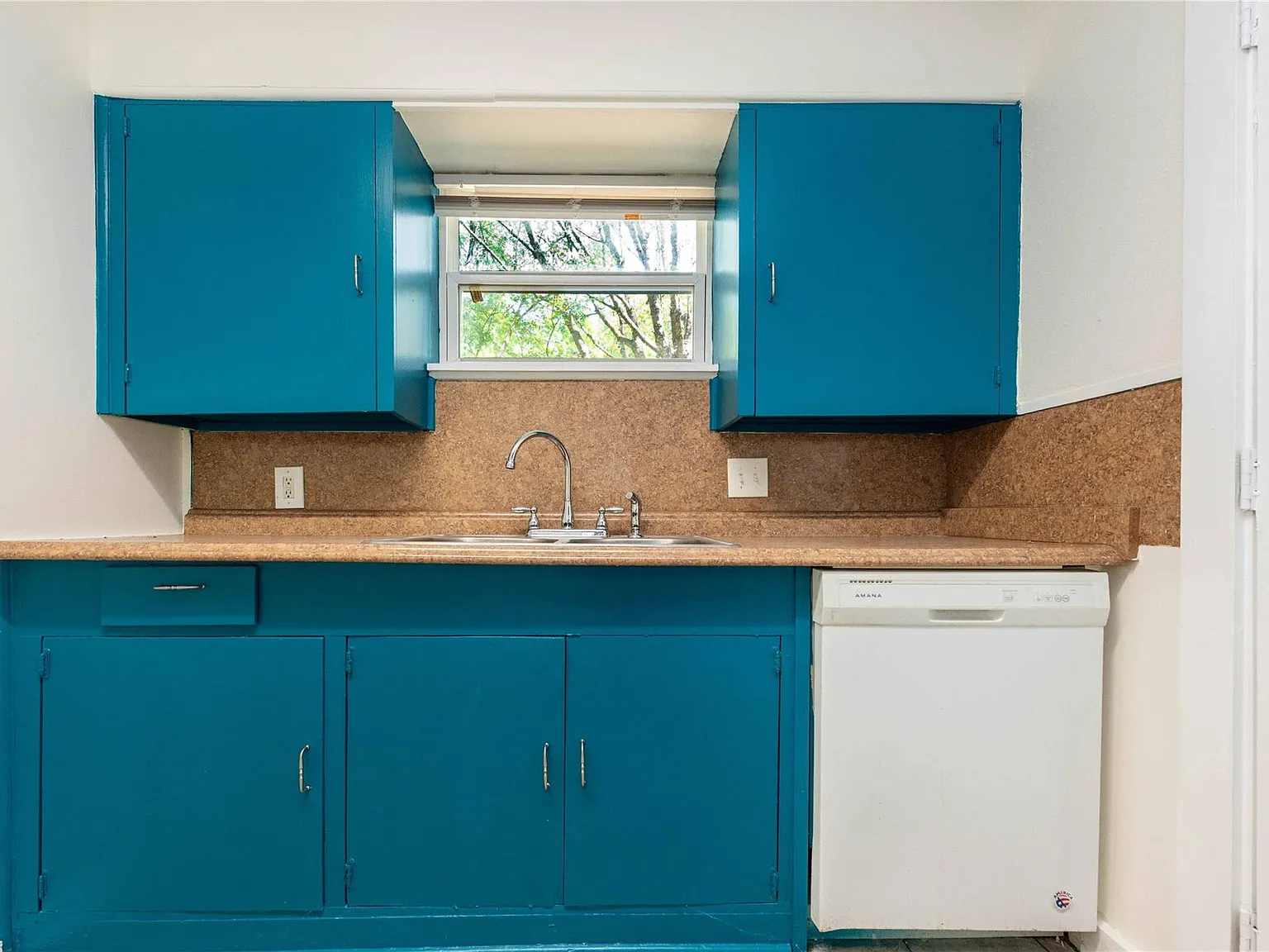 2 bed, 1.0 bath, 672 sqft, $2,000 — Photo 4