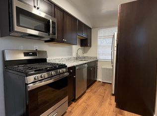 1404 12th St N #S-G7, Arlington, VA 22209