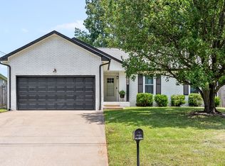 1221 Verkler Dr, Clarksville, TN 37042