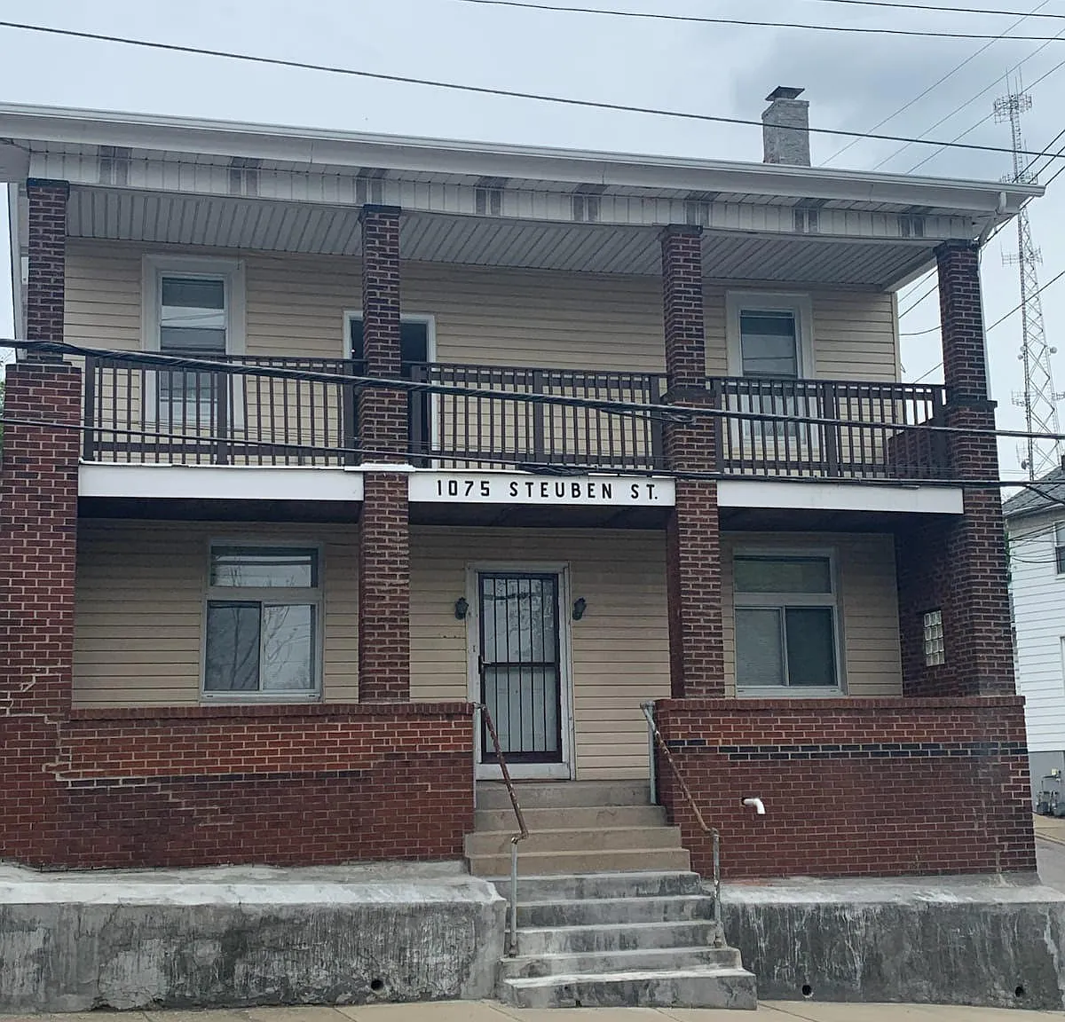 2 bed, 950 sqft, $1,250 — Photo 1