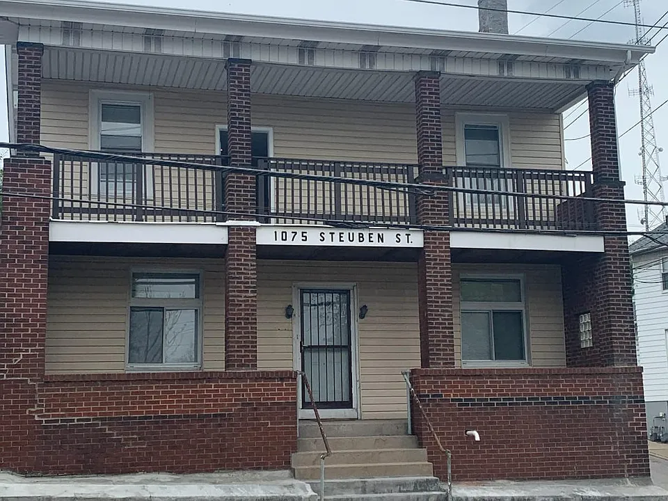 1075 Steuben St #1
