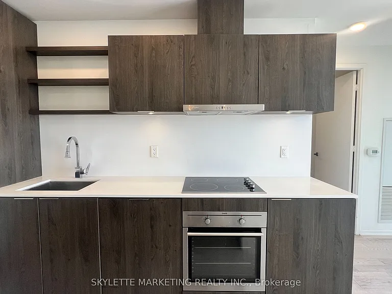 16 Bonnycastle St #2807 — Photo 5