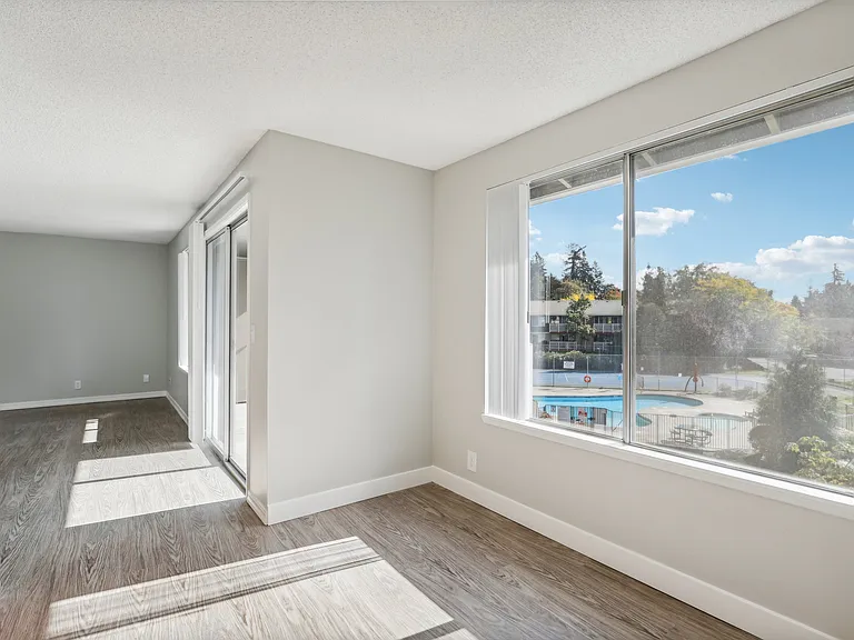 Cascade Park Apartments — Photo 20