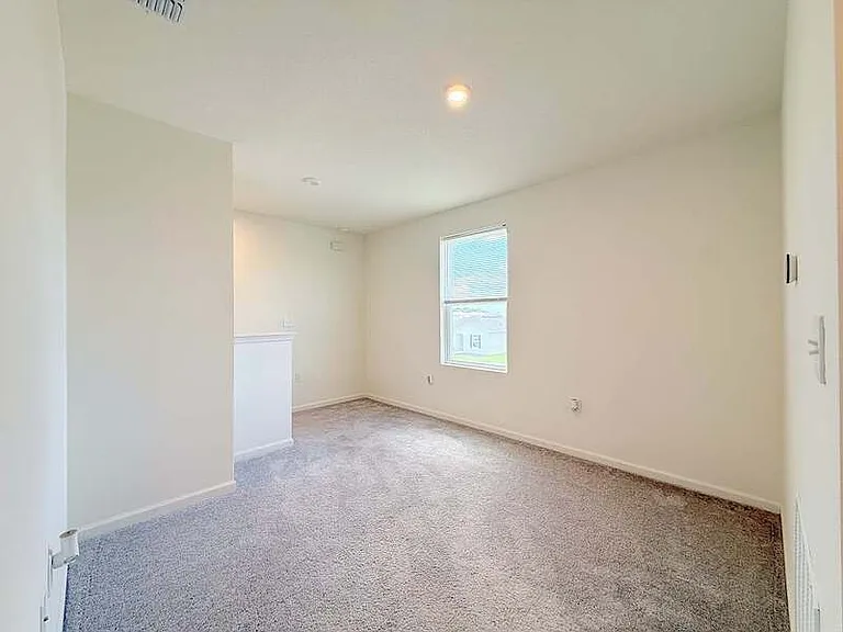 2068 Kentucky Rd — Photo 25