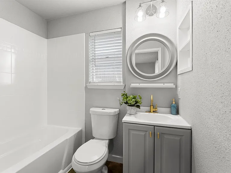 1123 Rock Canyon Dr — Photo 13