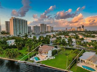 288 S Pkwy, North Miami Beach, FL 33160