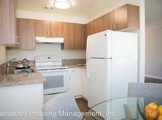 587 N Rosa Parks Way APT 9, Portland, OR 97217
