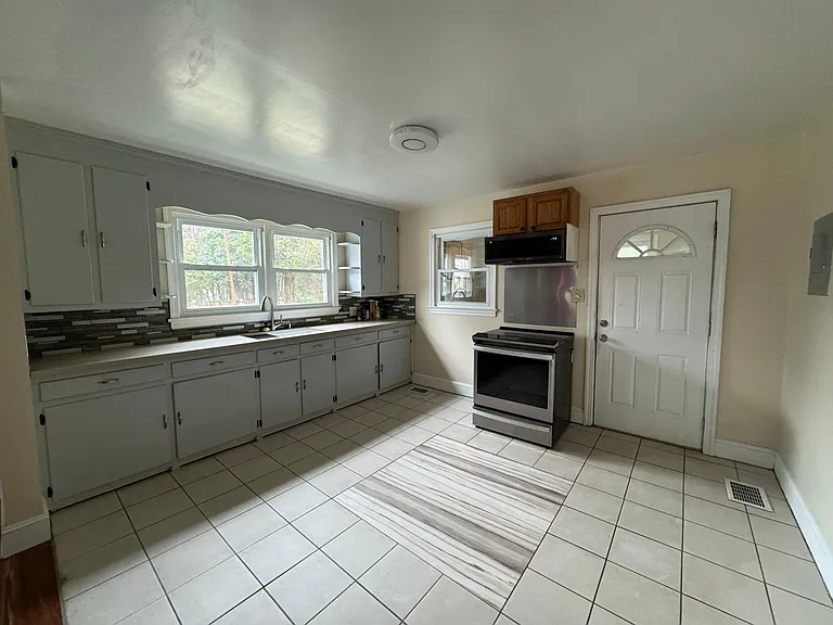 226 Owen Blvd — Photo 8
