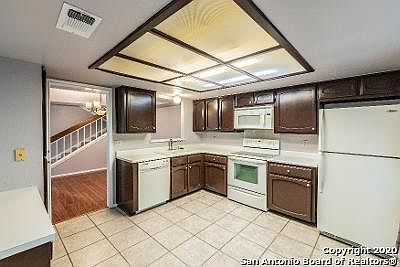 5th image of 6003 Macgregor Way