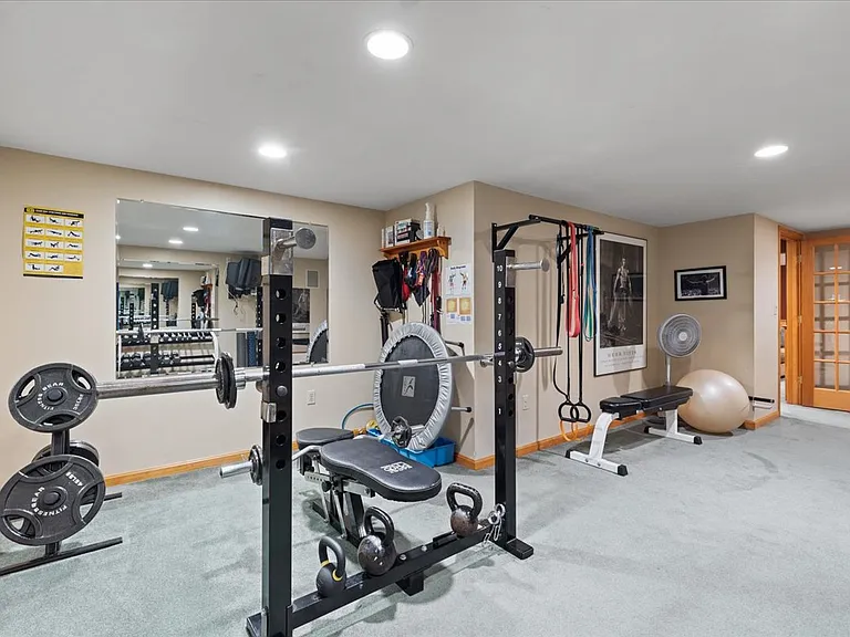 Basement full gym.