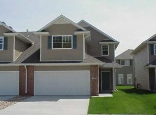 1733 N 176th Plz, Omaha, NE 68118