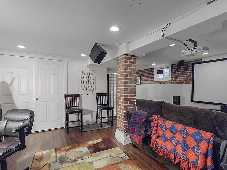 1426 N Lowell Blvd — Photo 14