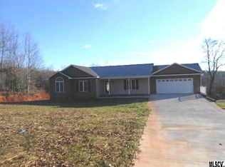2027 Lee Roy Ln, Lenoir, NC 28645