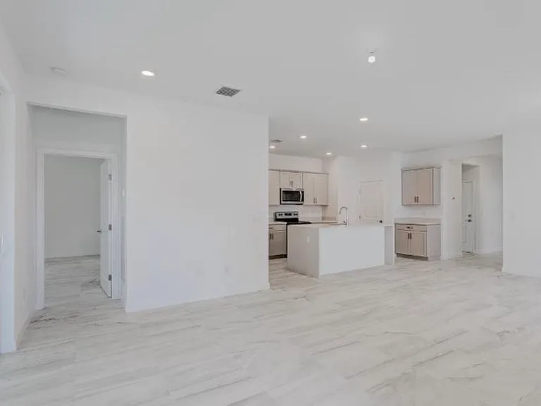 1100 Limestone Creek Rd — Photo 9