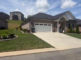 190 Quiet Stroll Ln, Gray, TN 37615