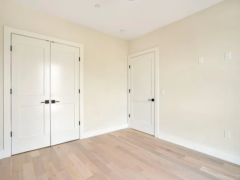 268 New York Ave #2 — Photo 14