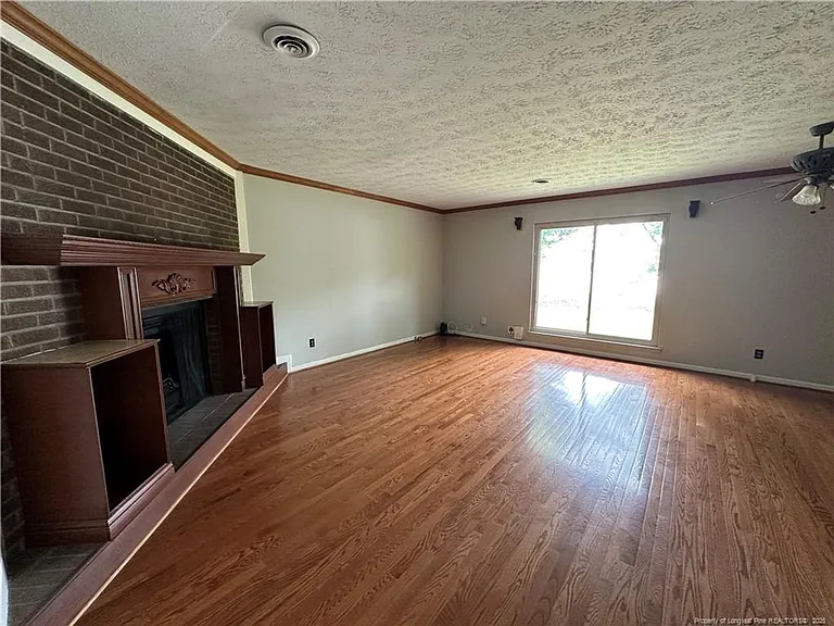 1601 Bluesprings Rd — Photo 8