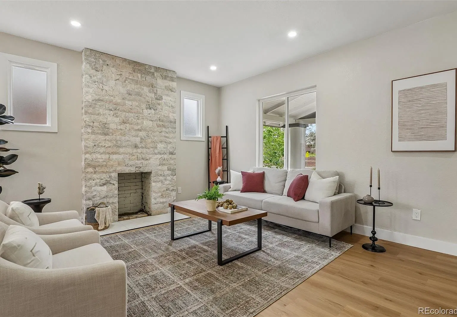 4 bed, 3.0 bath, 2544 sqft, $4,595 — Photo 4