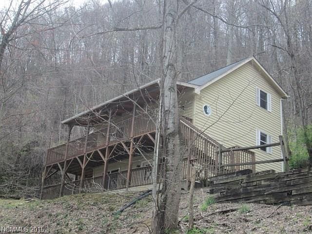 1st image of 40 Bridle Dr
