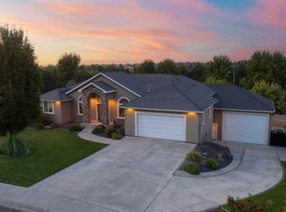 8910 W 5th Ave, Kennewick, WA 99336