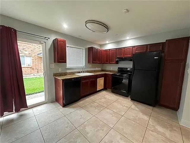 3209 Golden Dr #C — Photo 10