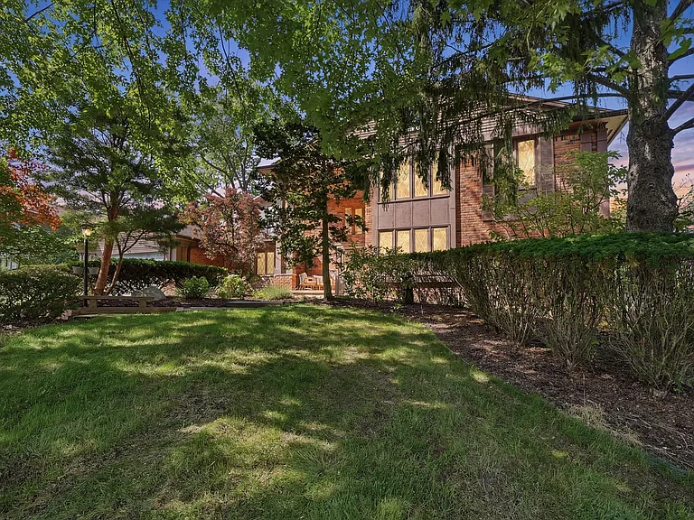 4677 Rolling Ridge Rd — Photo 4